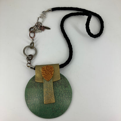 Statement Necklace with large Saucer pendant and unique neck chain