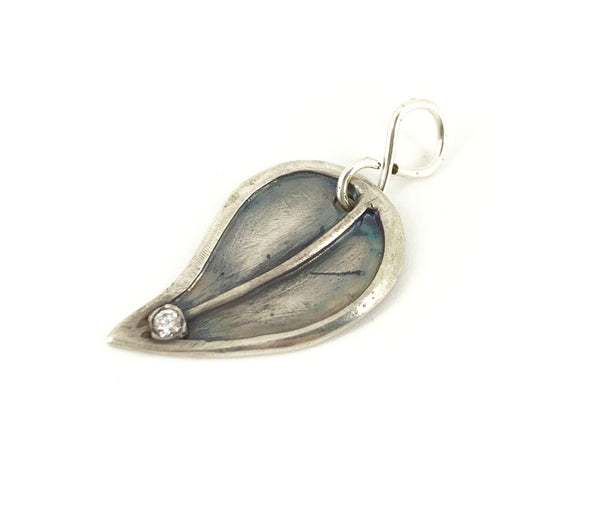 Birthstone Leaf Pendant for Everyone!
