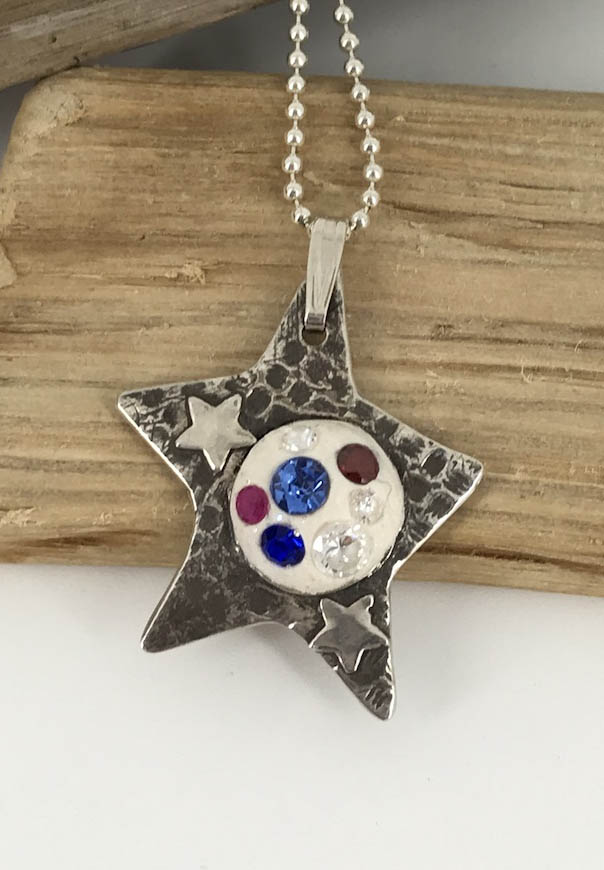 Star Spangled Fine Silver Necklace handmade by Linda Stiles Smith of NatureScapes Studio. Front view. Gift ideas for women.